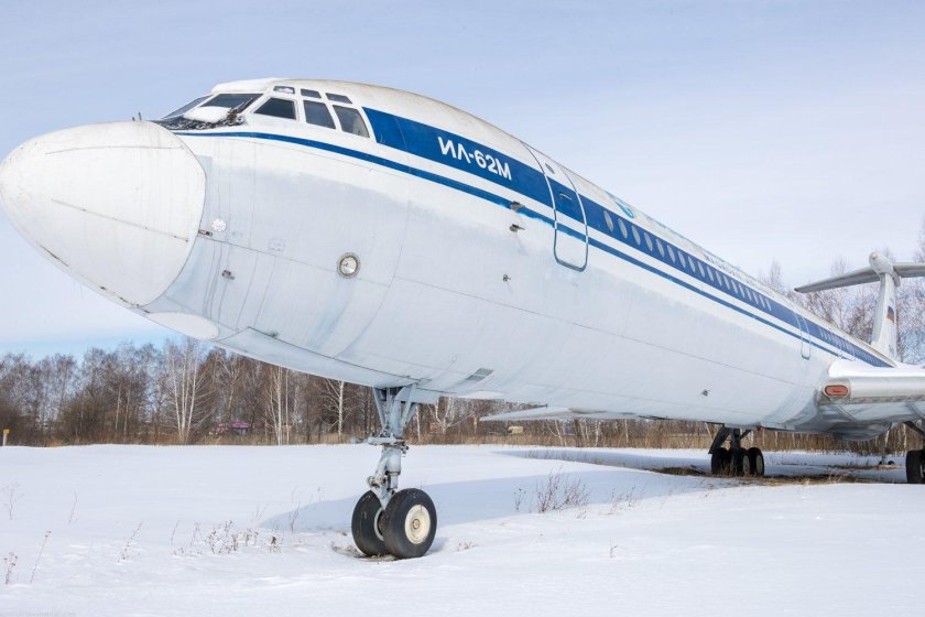 Ил-62 шасси