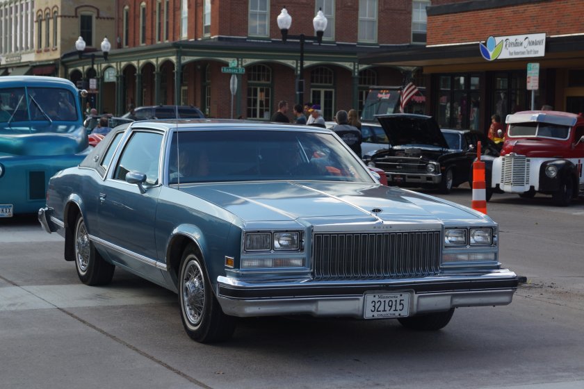 Buick Riviera 1977