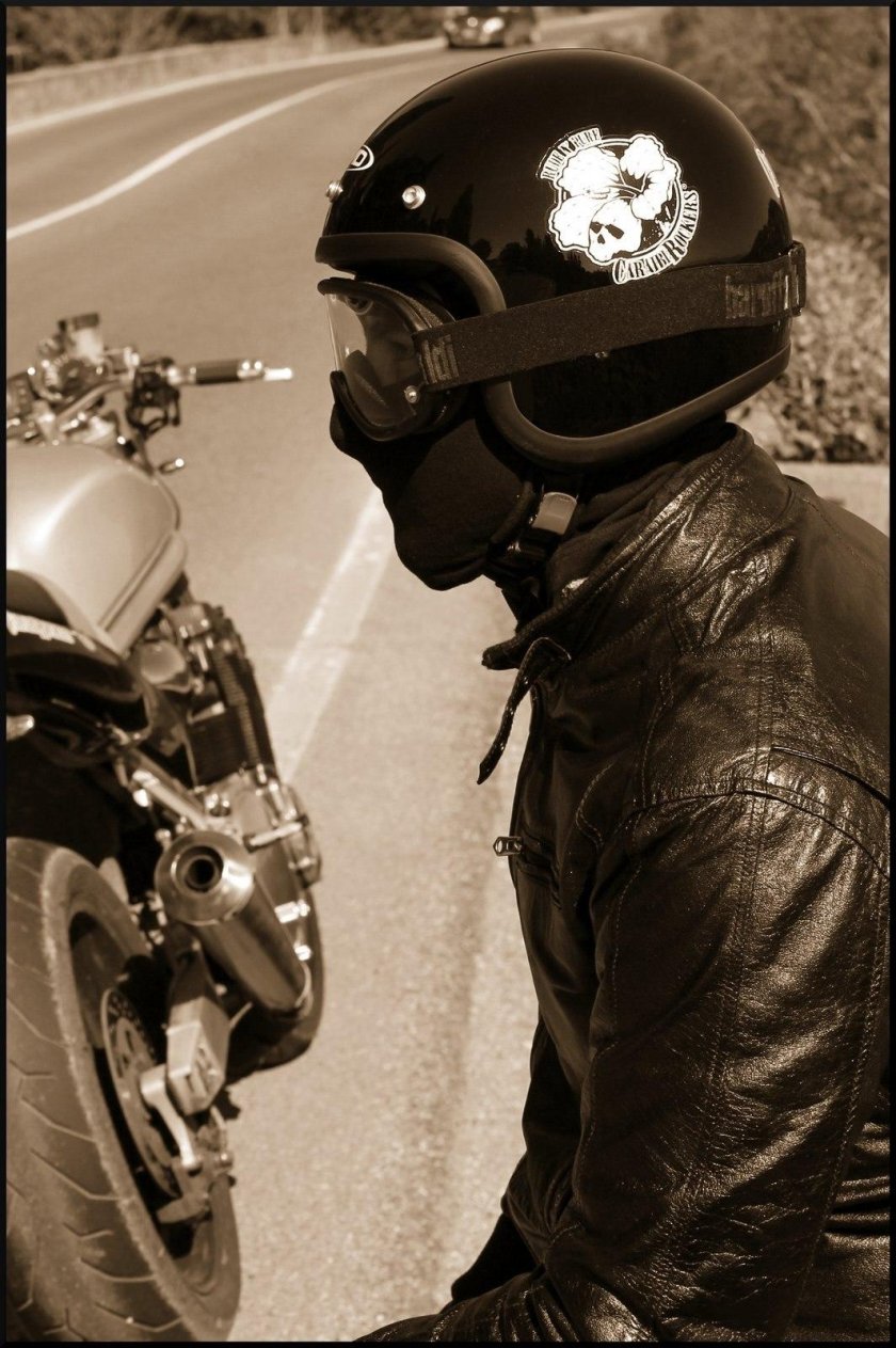 Шлем мотоциклетный кафе рейсер