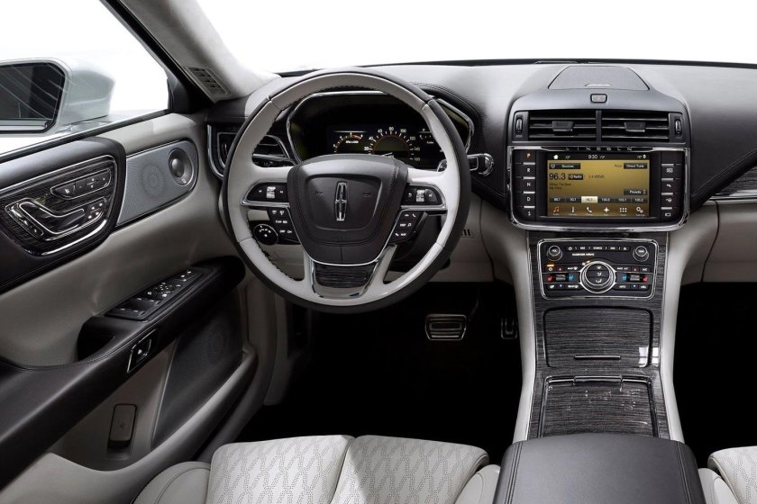 Lincoln Continental 2022 салон