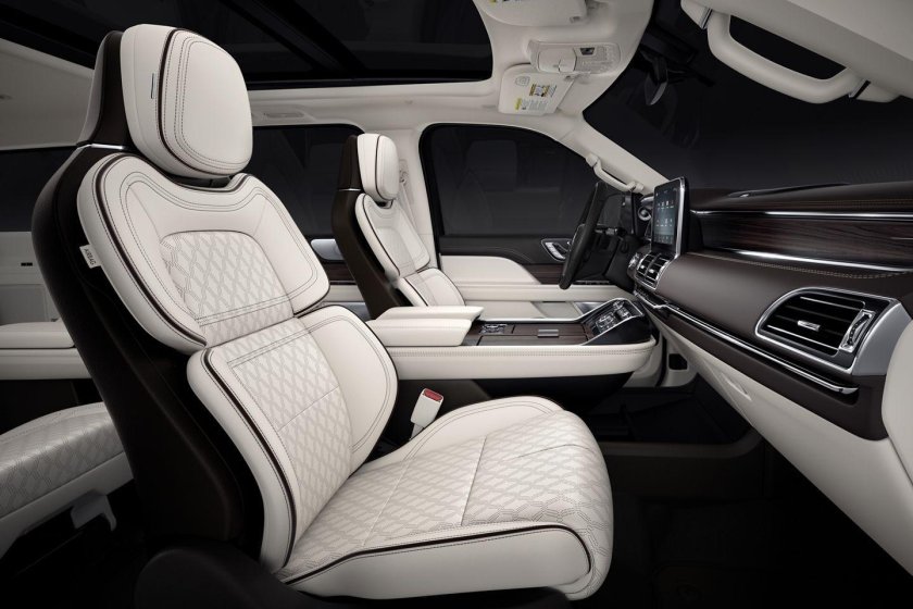 Lincoln Navigator 2021 салон