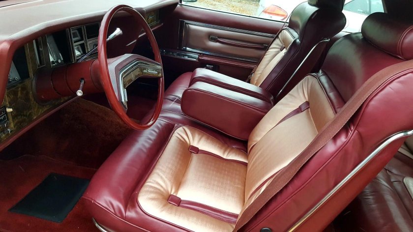 Линкольн Континенталь салон