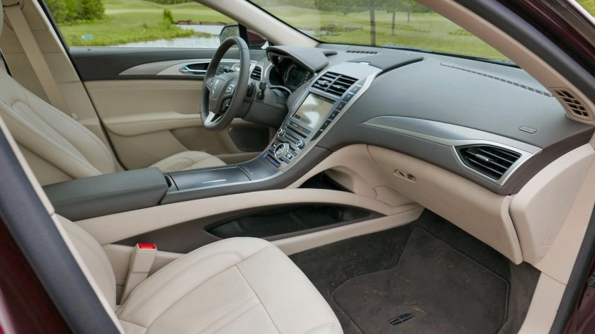 Lincoln MKZ 2018 салон