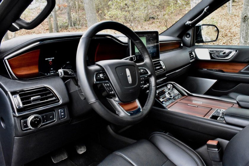 Lincoln Navigator 2018 салон