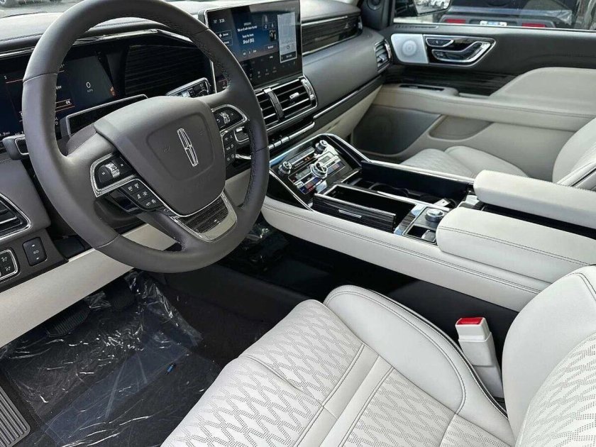 Lincoln navigator 2022