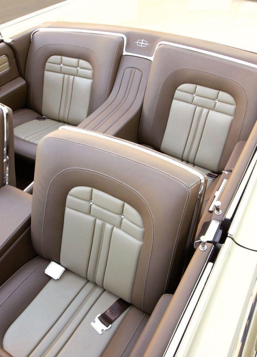 Lincoln continental 1964 салон