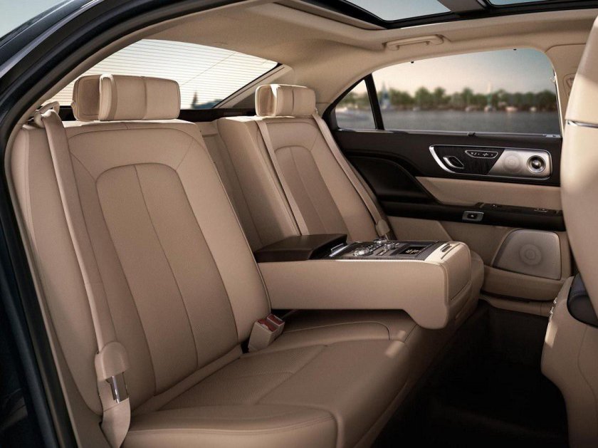 Lincoln Continental 2020