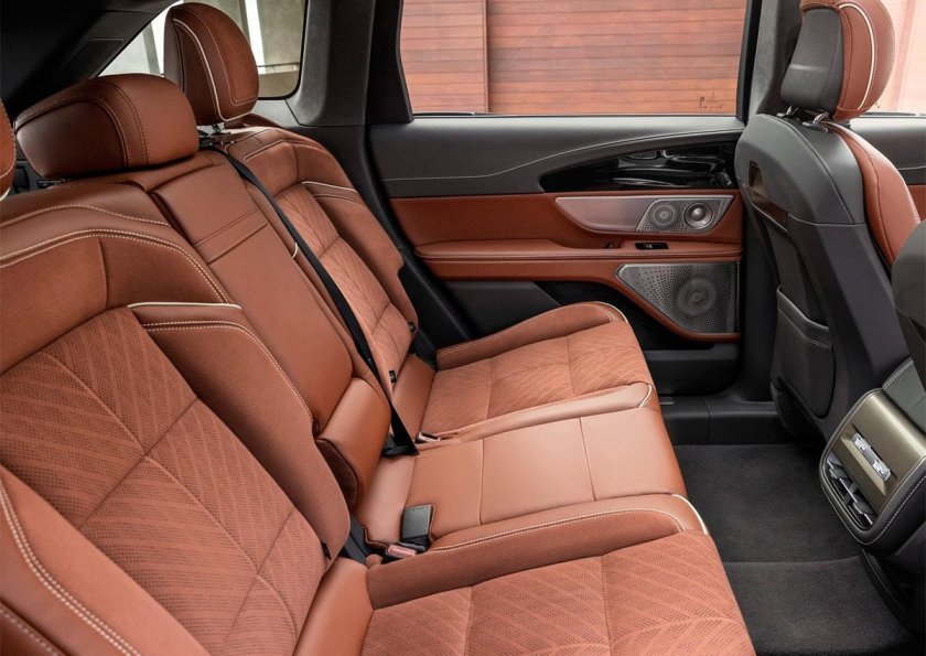 Lincoln Nautilus 2024