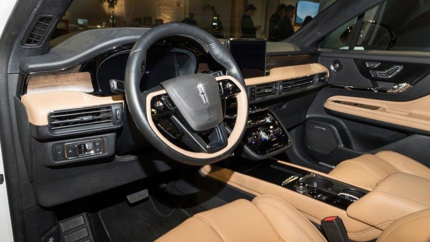 Линкольн Корсар 2020