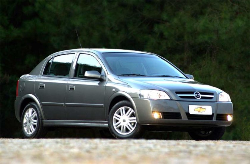 Opel astra h sedan