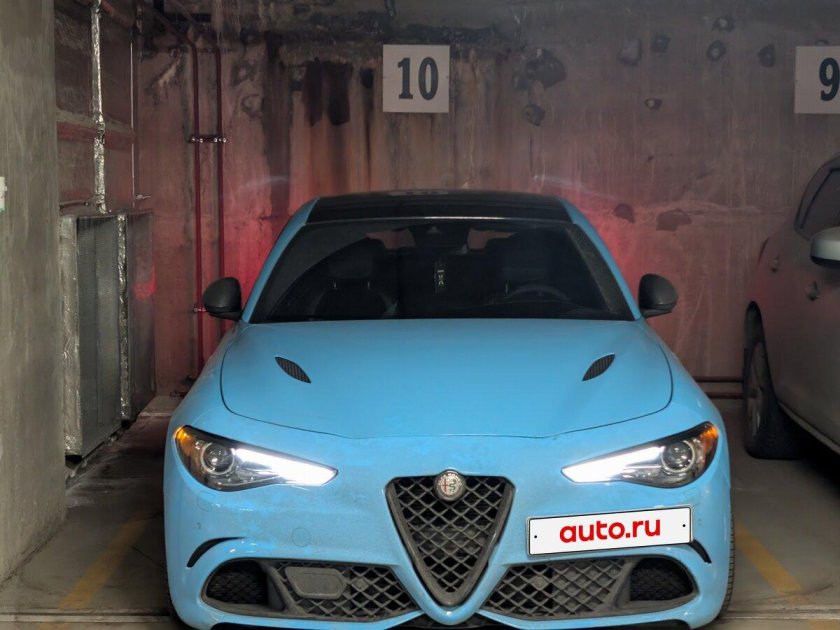 Машина alfa romeo giulia