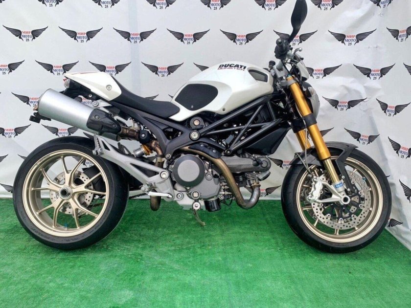 Ducati Monster s4