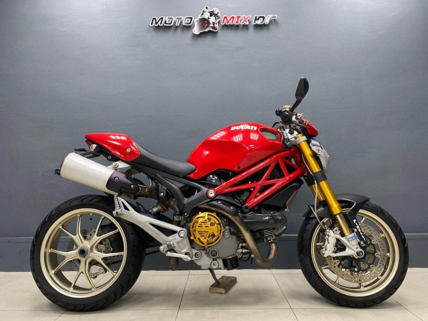 Ducati monster