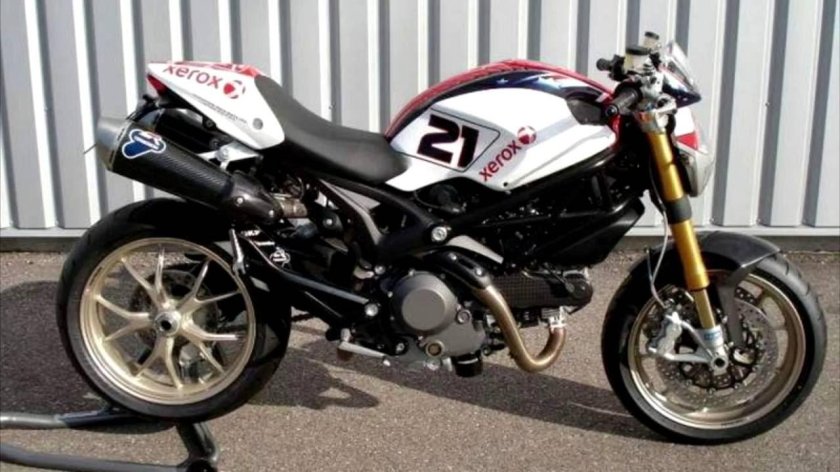 Ducati Monster 1100s
