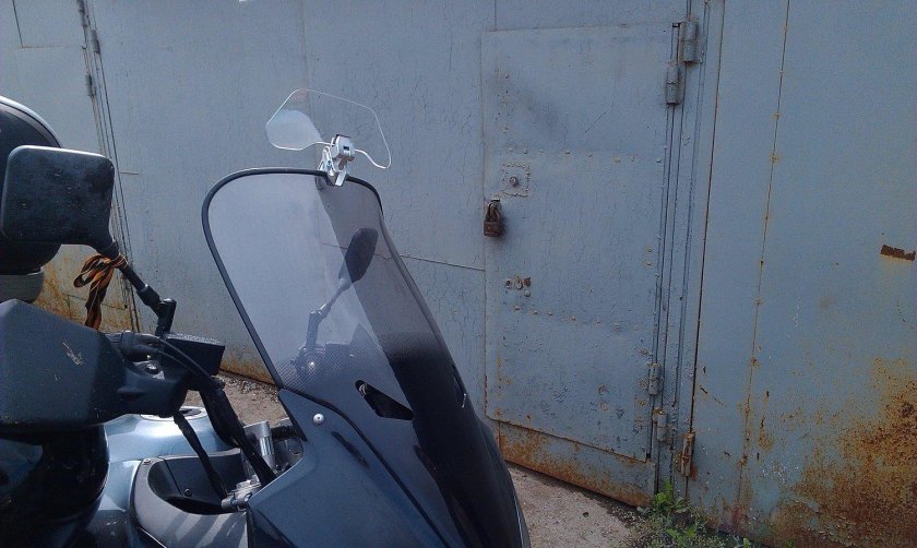 Ветровое стекло suzuki