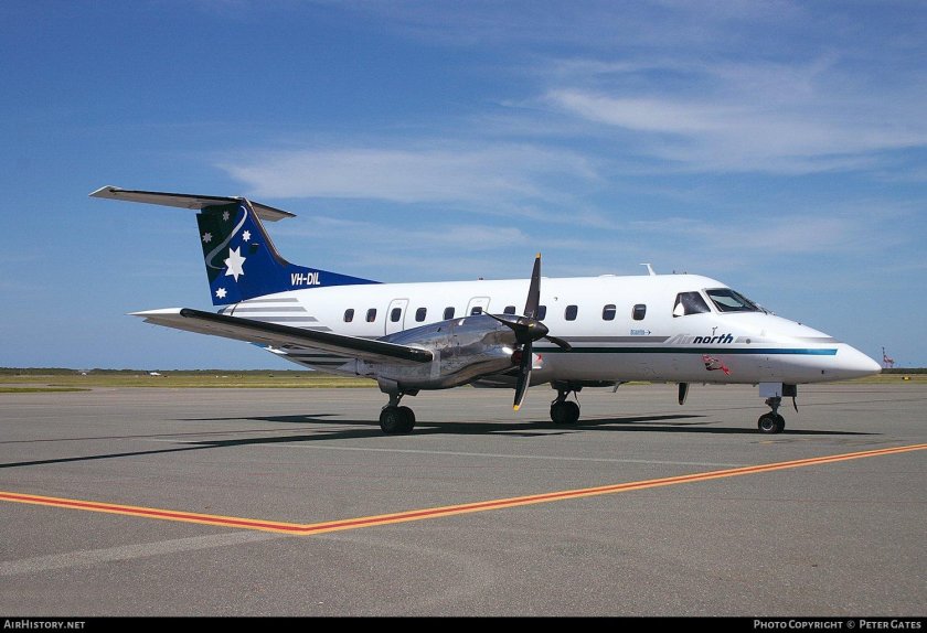 Самолет Эмбраер 120