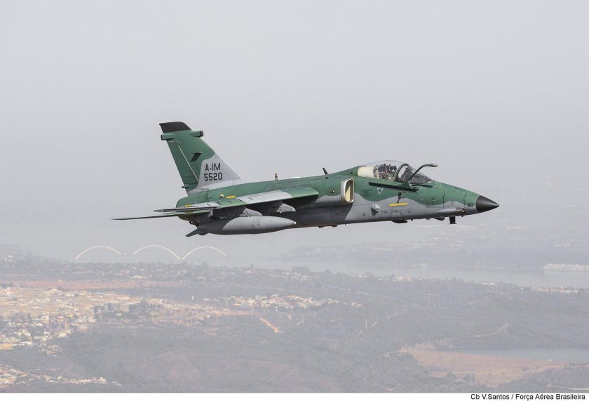 Су-25 истребитель-бомбардировщик Узбекистан