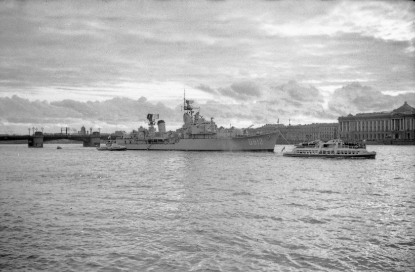 Корабль Ленинград