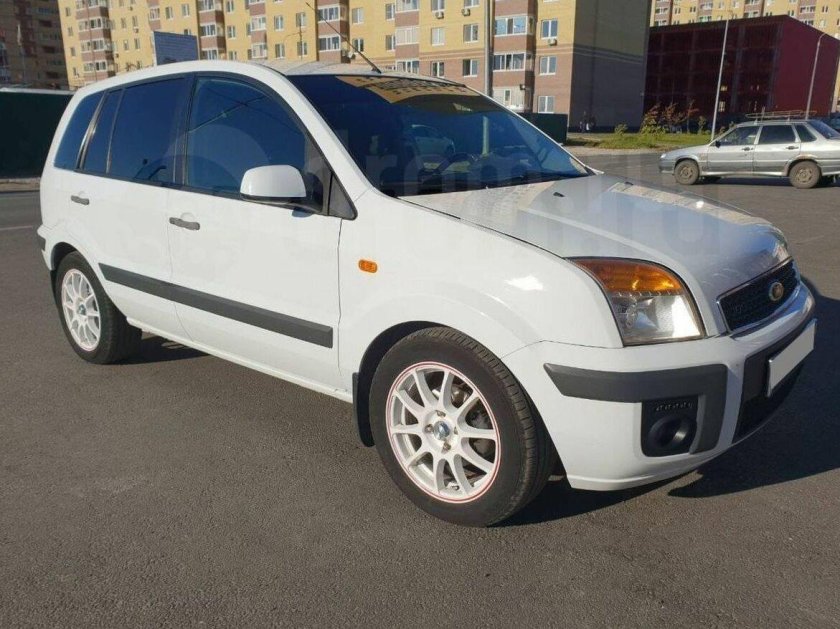 Ford Fusion 2007 белый