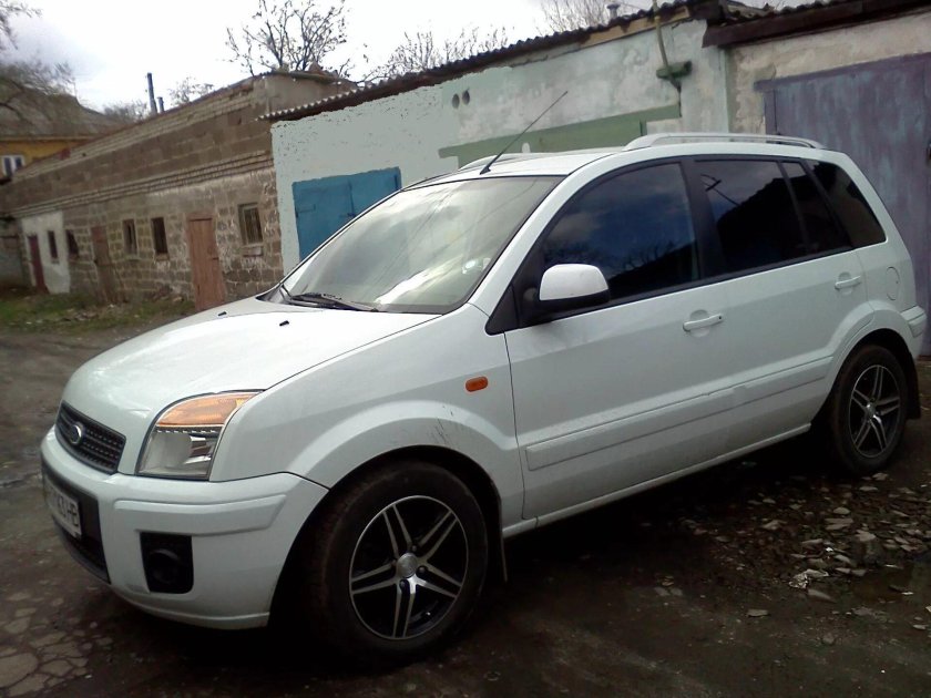 Форд Фьюжн 1.4 белый