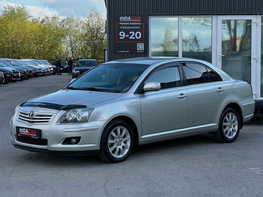 Toyota avensis ii