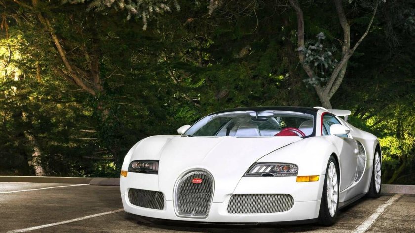 Бугатти Вейрон белая