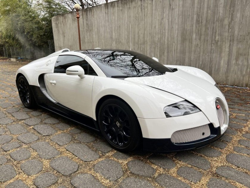 Bugatti veyron 16.4 grand sport