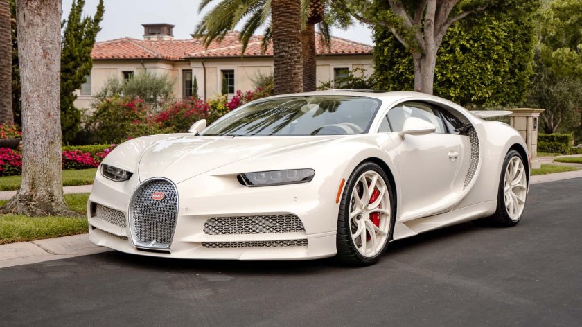 Машина Bugatti Chiron