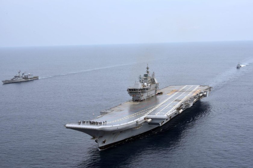 Индийский авианосец Викрант