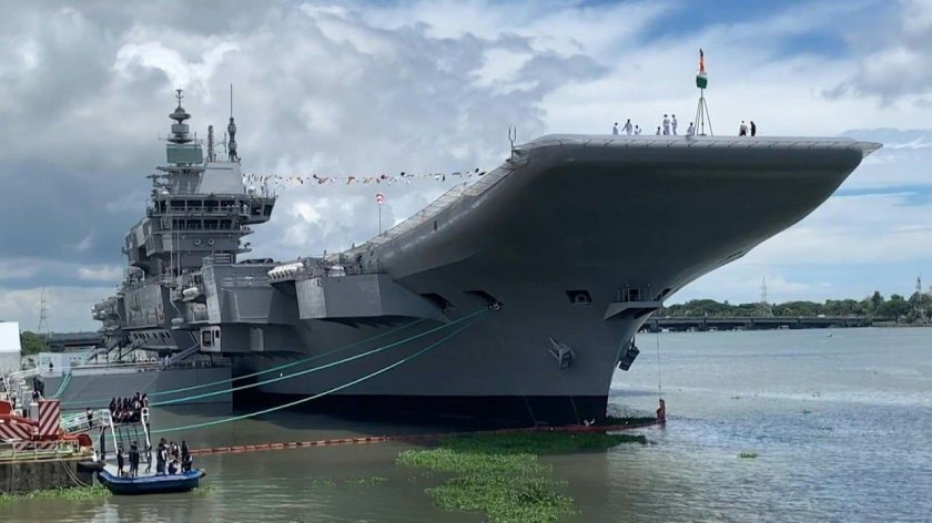 Авианосец Викрант