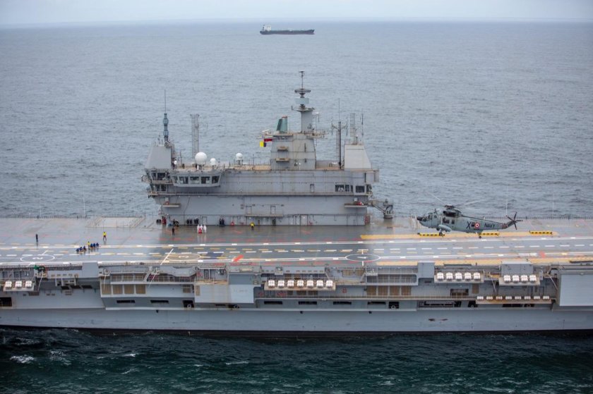 Авианосец Викрант