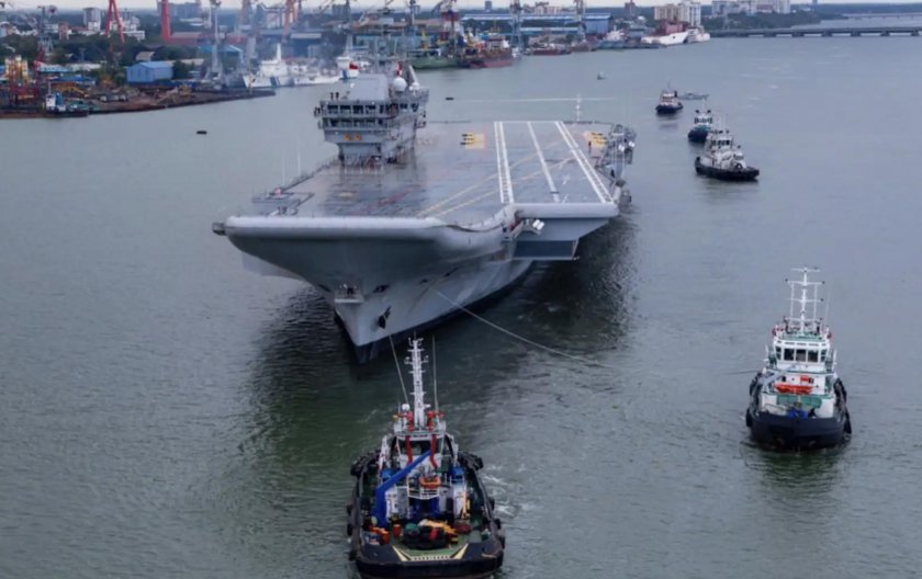 Индийский авианосец Викрант