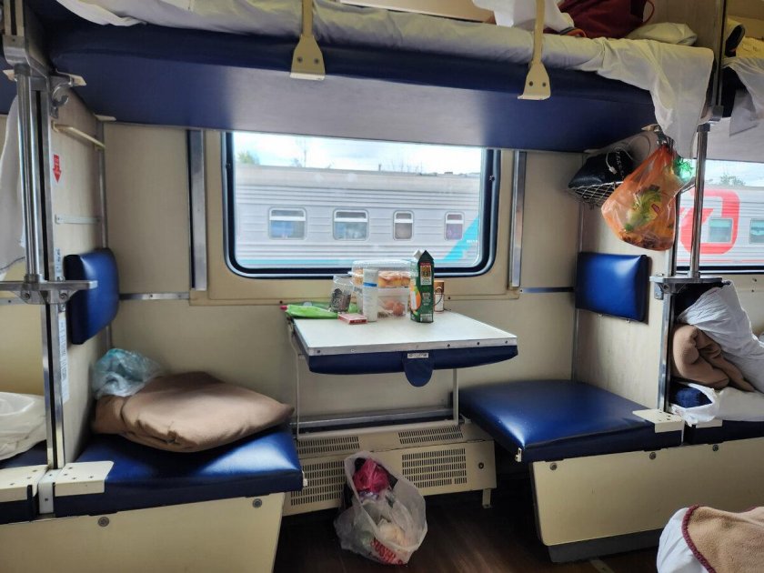 Плацкарт поезд