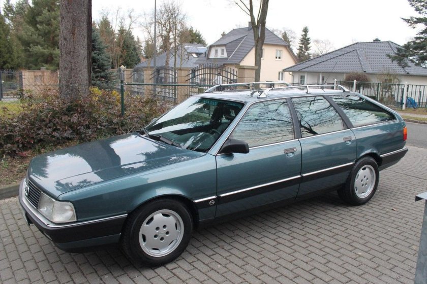 Ауди 100 Авант кватро