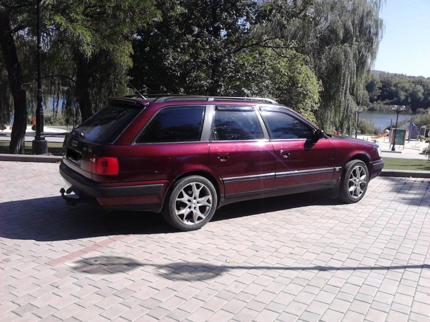 Ауди 100 с4 Авант