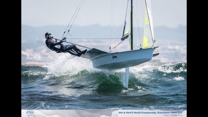 Швертбот 49er