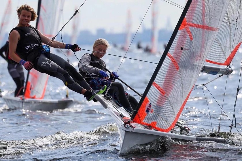 Соревнование по парусному спорту