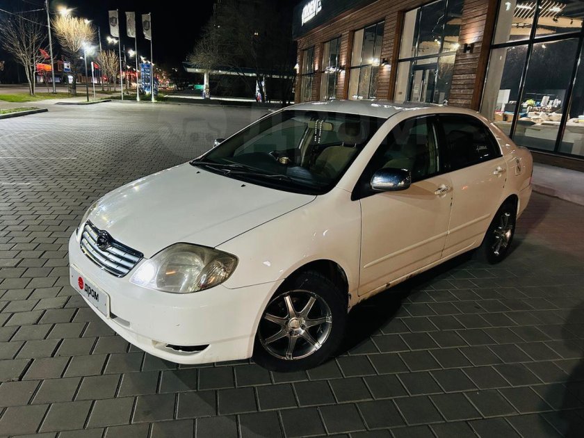 Toyota corolla e120 2001