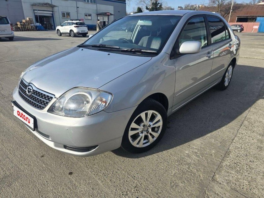 Тойота королла 2002 года