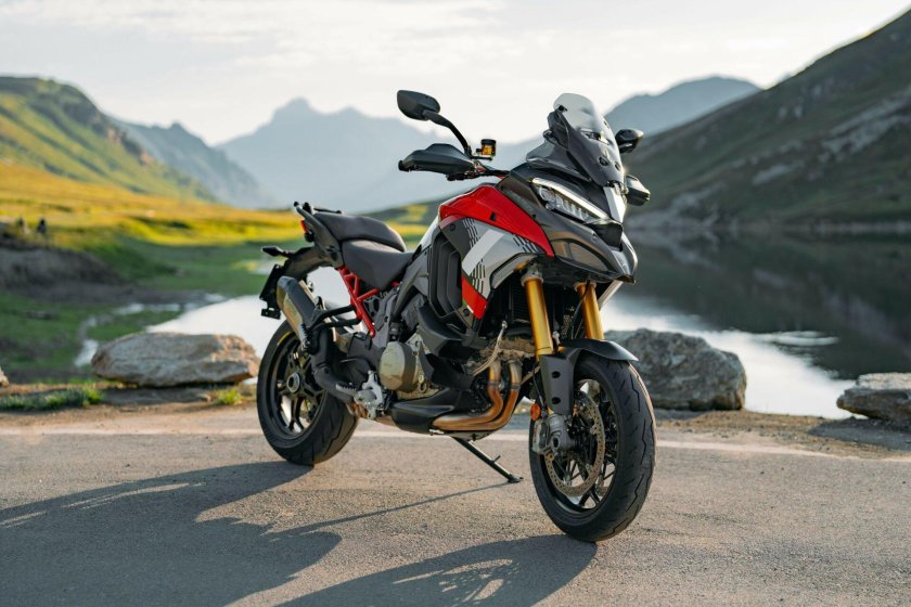 Ducati multistrada v 4 s