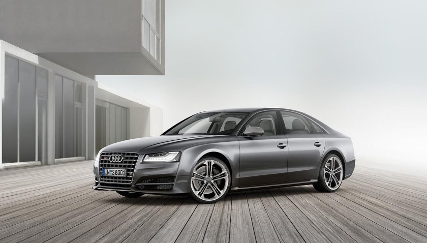Audi s 8 2015