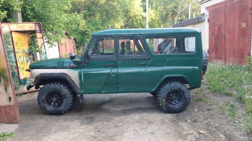 УАЗ длиннобазный 3153