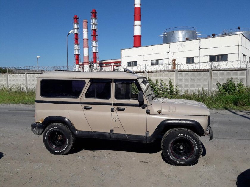 УАЗ длиннобазный 3153