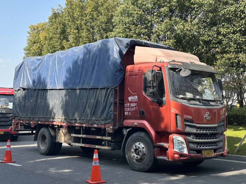 Dongfeng грузовик
