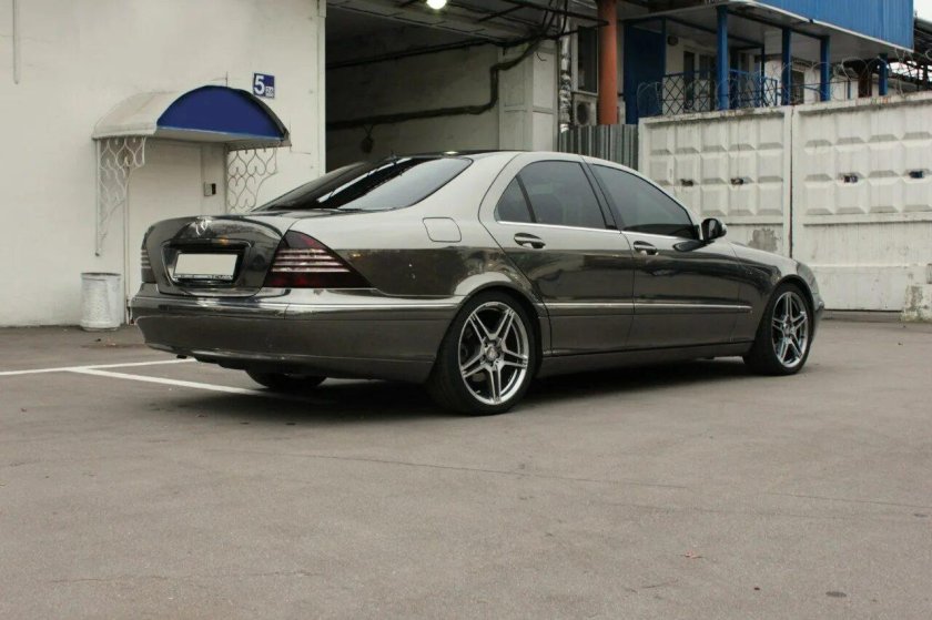 Мерседес w220 серый