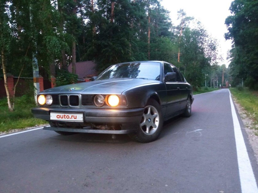 BMW e34 злая серая
