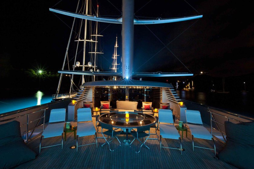 Яхта Мальтис Фалькон