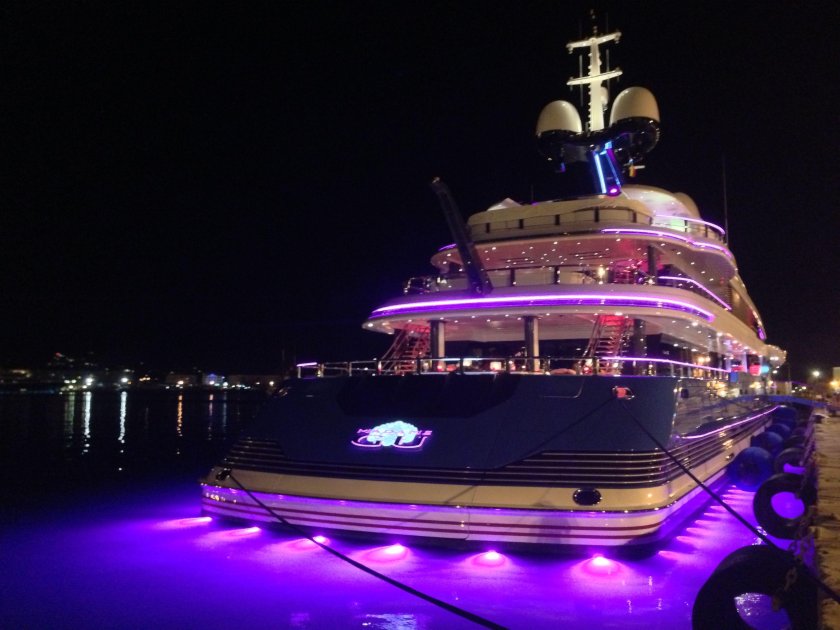 Madame gu яхта владелец