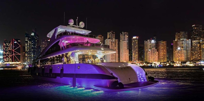 Дубай марина яхты