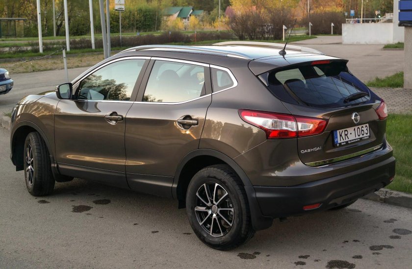 Nissan Qashqai j11 коричневый